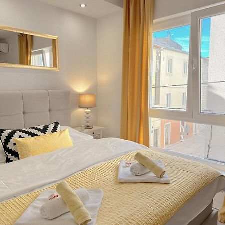 Anamari Apartments Задар Экстерьер фото